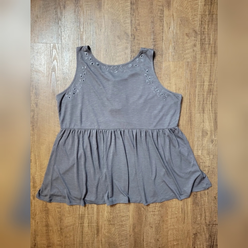 Torrid babydoll tie back top